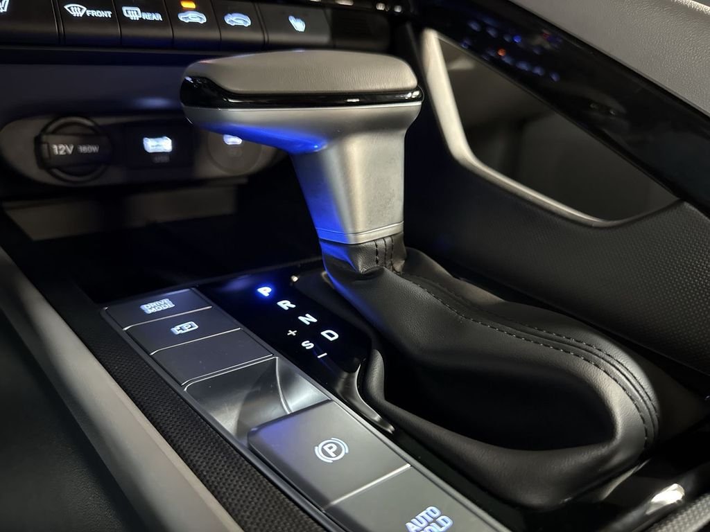 2025 Hyundai Elantra SEL - Photo 23