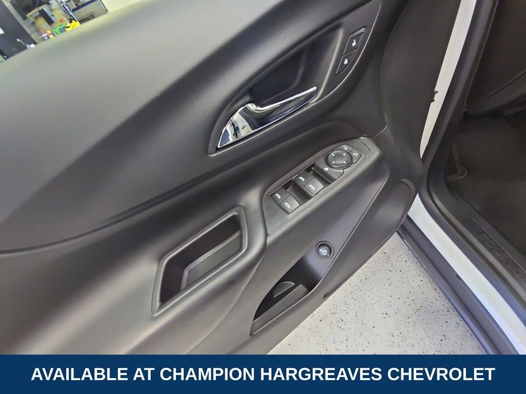Used 2019 SUMMIT WHITE Chevrolet LT image 31