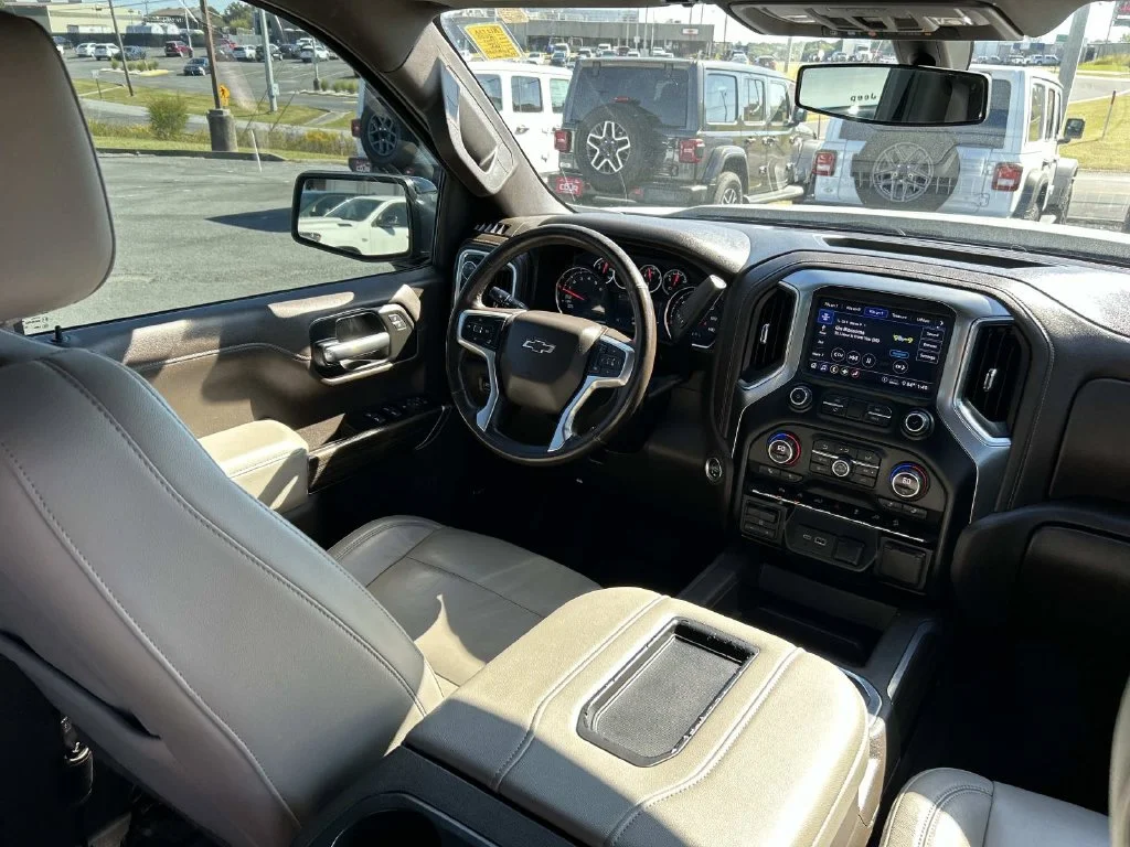 Used 2020 White Chevrolet LT Trail Boss image 26