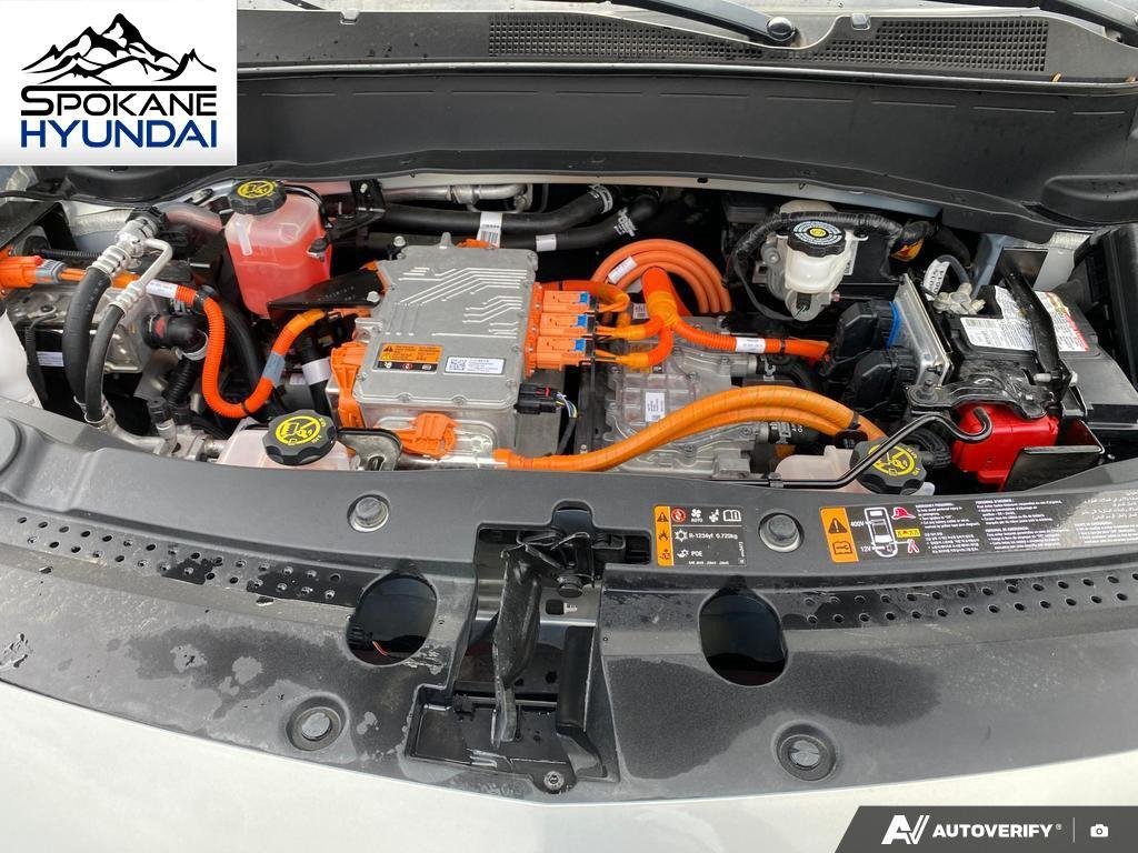 Used 2022 Silver Flare Metallic Chevrolet Premier image 13