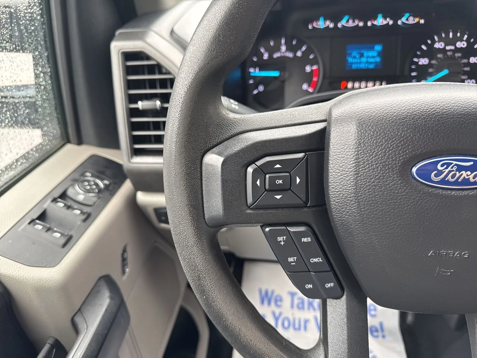 Used 2019 White Ford XL image 21