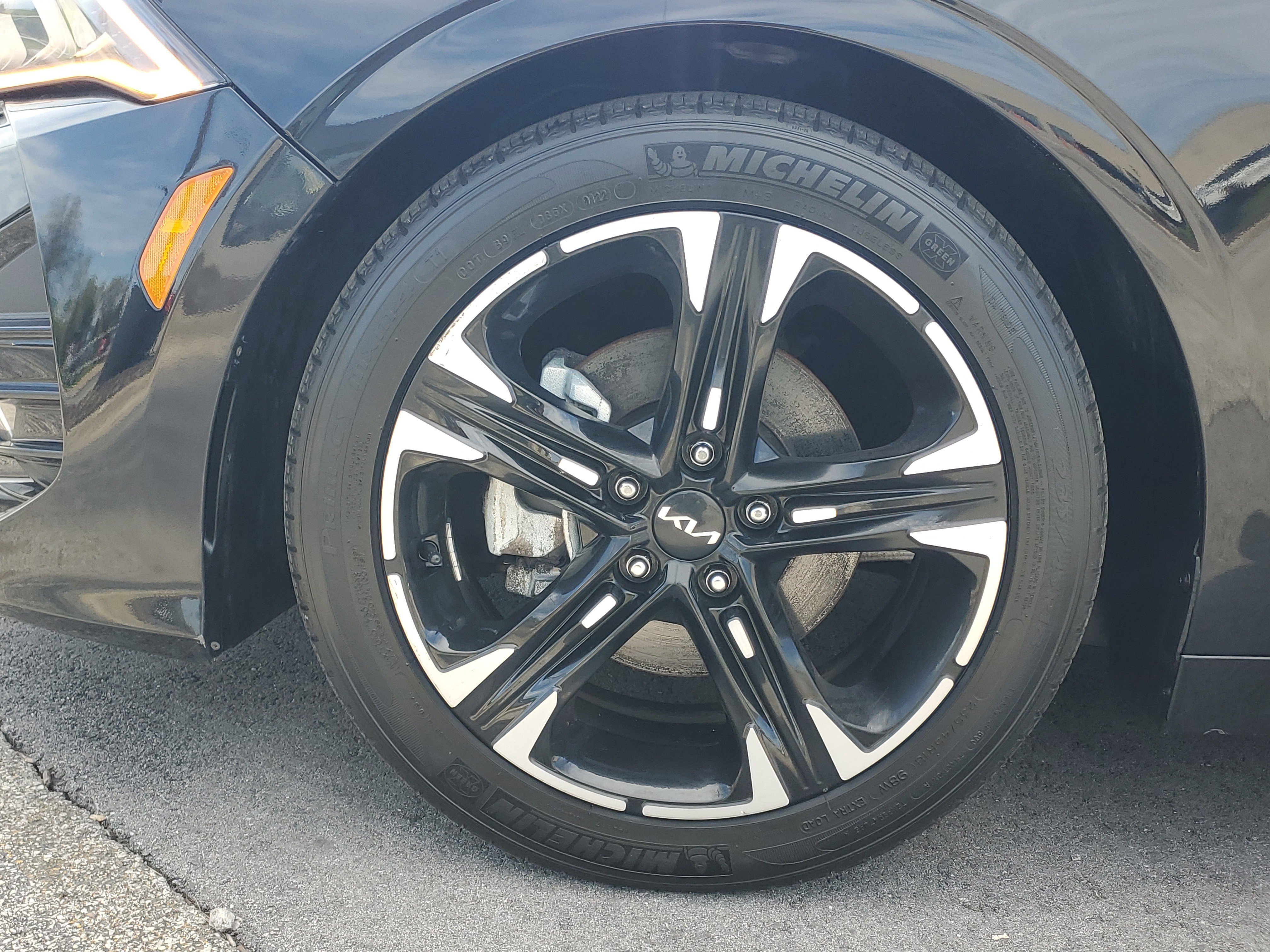 Used 2023 Ebony Black Kia GT-Line image 7
