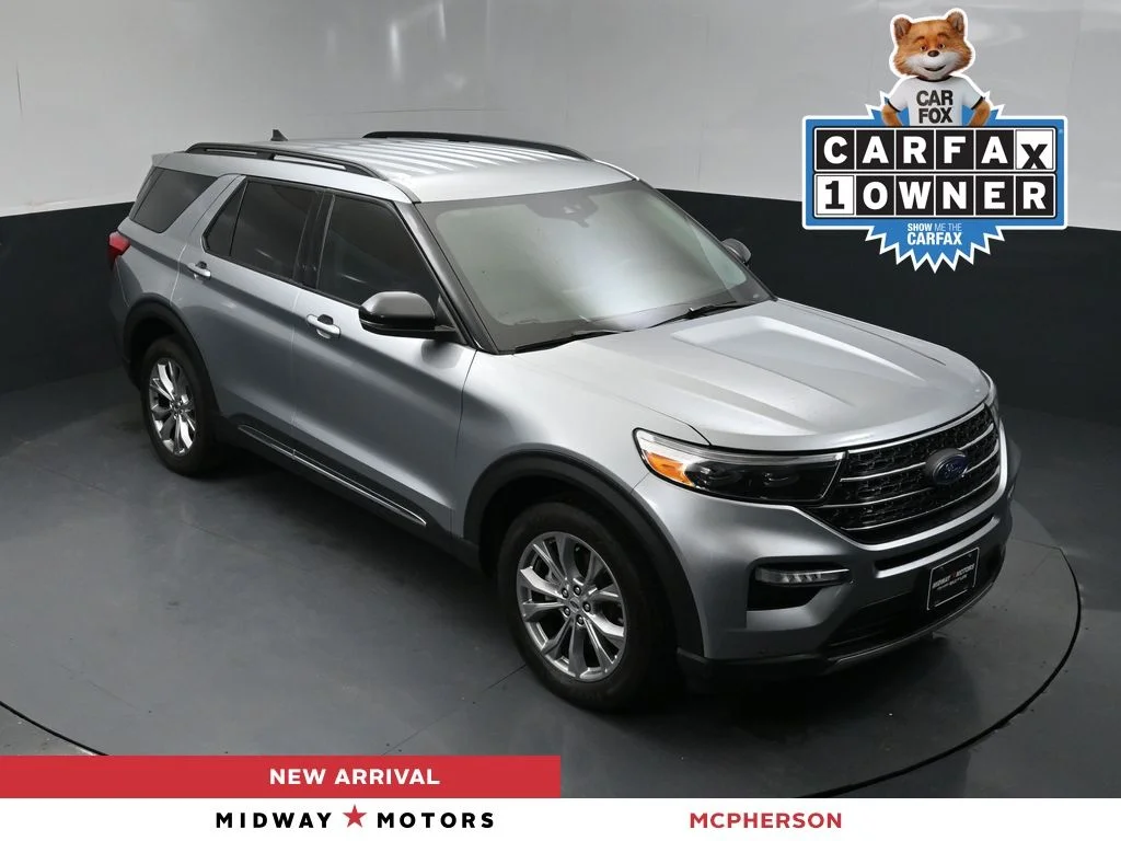Used 2024 Silver Ford XLT image 1