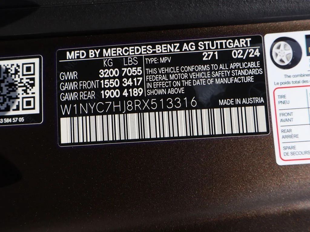 Used 2024 MANUFAKTUR Dakota Brown magno Mercedes-Benz G 63 AMG® image 42