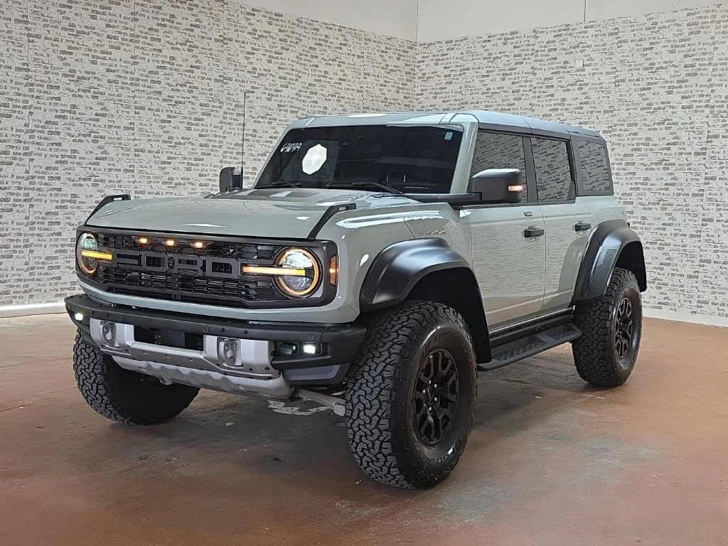 Used 2023 Gray Ford Raptor image 3