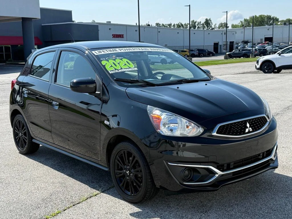 Used 2020  Mitsubishi LE image 9