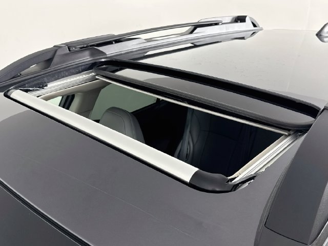 Used 2025 Gray Subaru Limited image 41