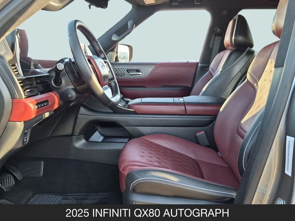 Used 2025 Black INFINITI AUTOGRAPH image 14
