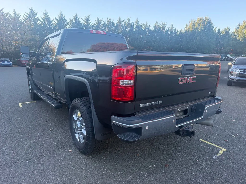 Used 2017 Gray GMC SLT image 5