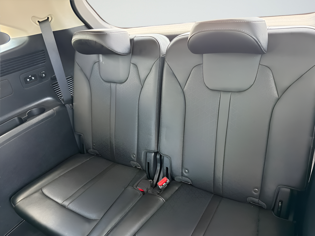 Used 2023 Black Kia EX image 27