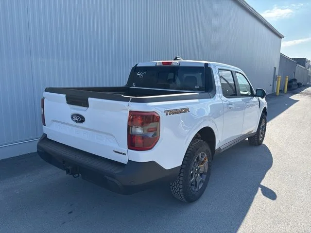 New 2026 Oxford White Ford Tremor® image 17
