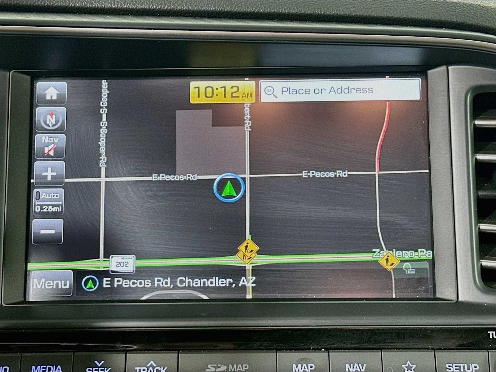 Used 2020 Fluid Metal Hyundai Limited image 14