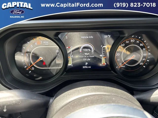 Used 2024 White Jeep Sahara image 25