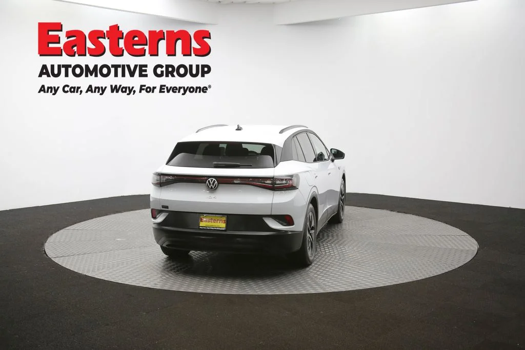 Used 2021 White Volkswagen Pro image 40