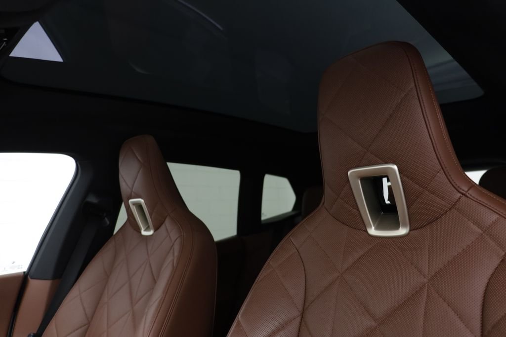 Certified Used 2023 Mineral White Metallic BMW M60 image 13