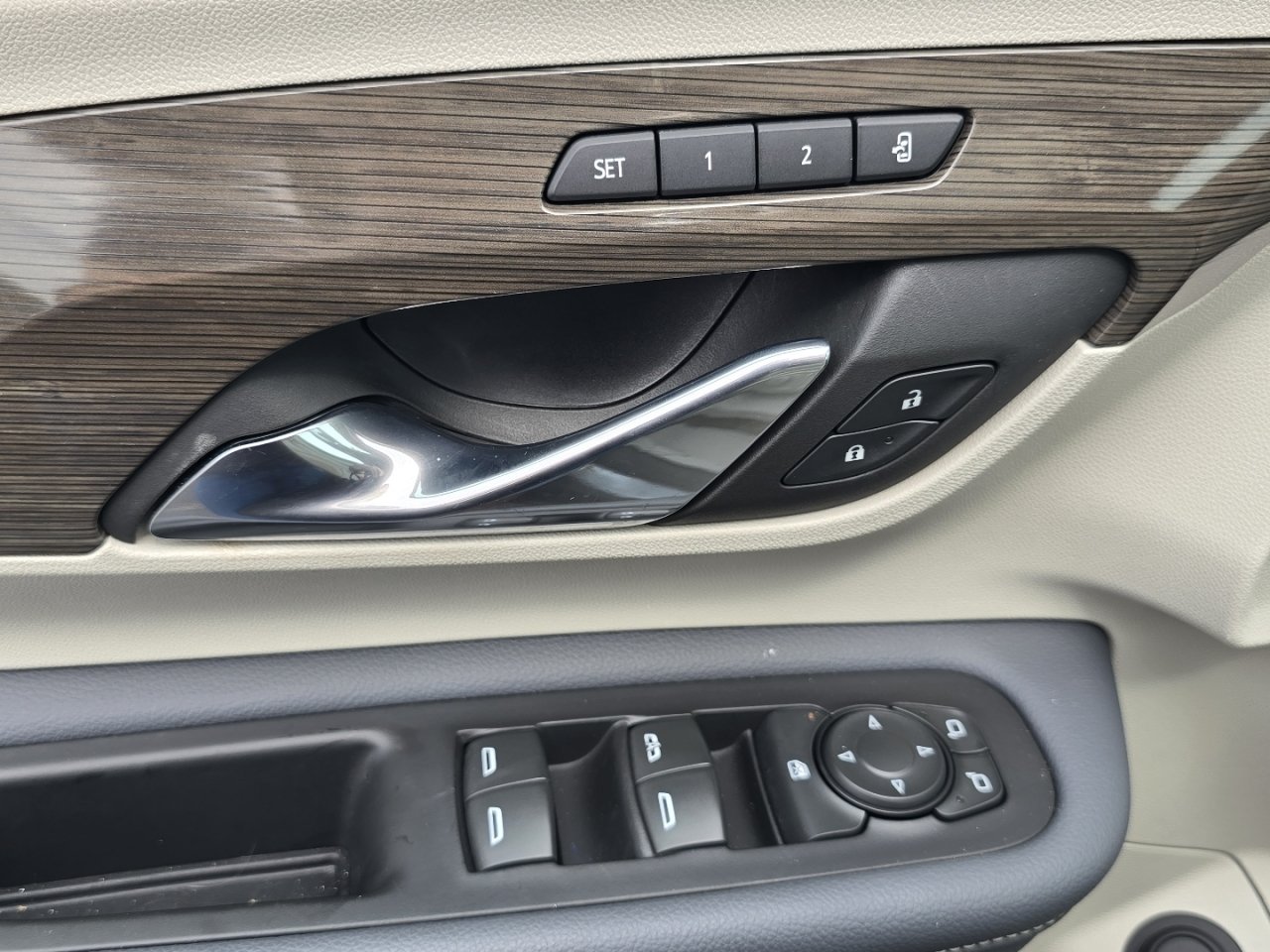 2024 GMC Terrain Denali - Photo 28
