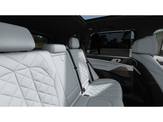 New 2026 Dravit Grey Metallic BMW xDrive40i image 12
