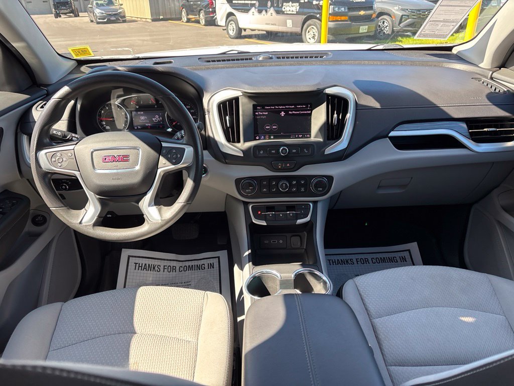 Used 2023 White GMC SLE image 17