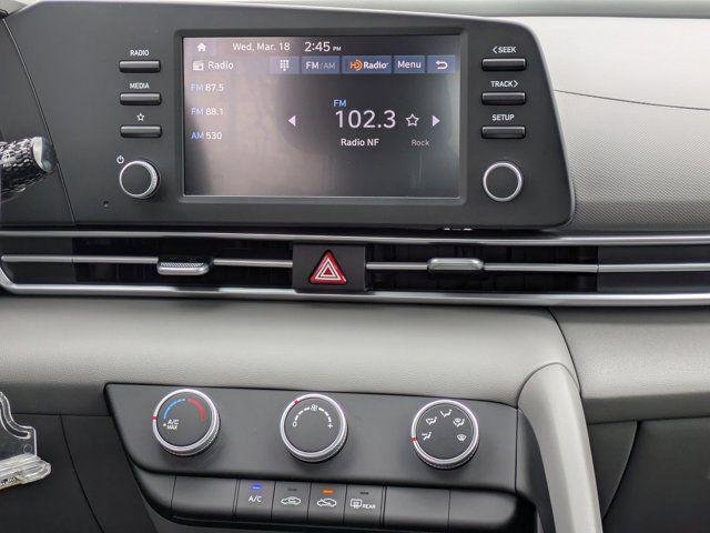 New 2026 Serenity White Hyundai SE image 32