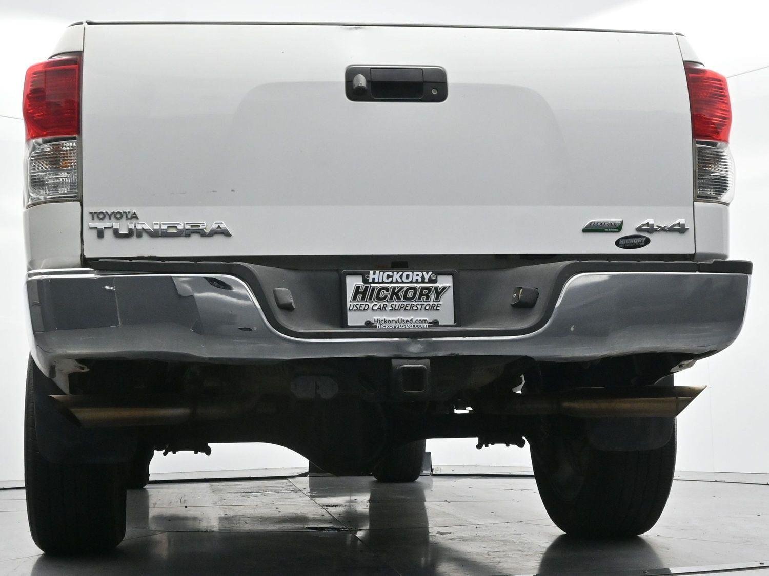 Used 2013 Super White Toyota Grade image 45
