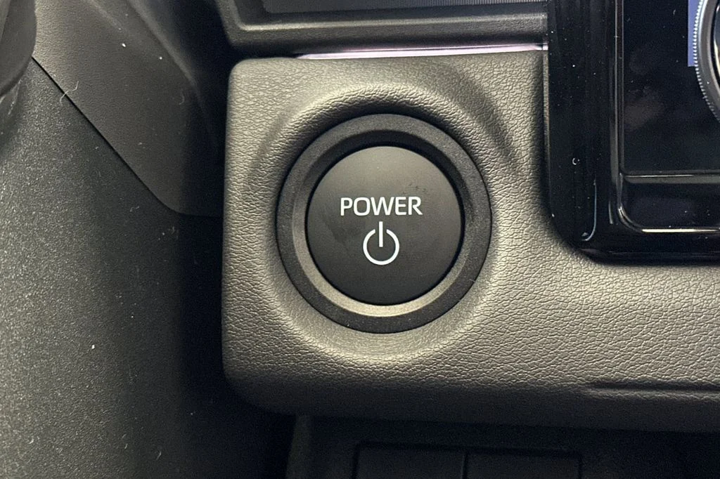 New 2026 Wind Chill Pearl <sup>1</sup> Toyota  SE image 22