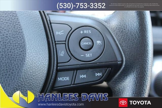2025 Toyota RAV4 XLE - Photo 27