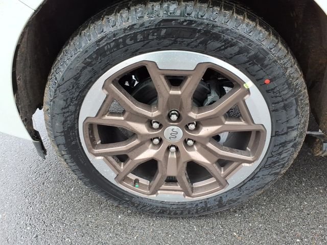 New 2026 Star White Metallic Tri-Coat Ford MAX King Ranch® image 19