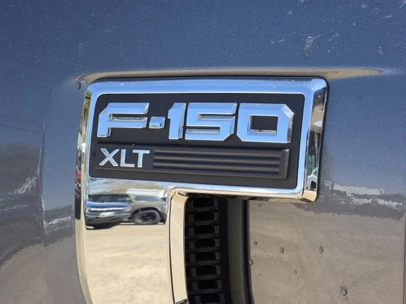 Certified Used 2025 Carbonized Gray Metallic Ford XLT image 7