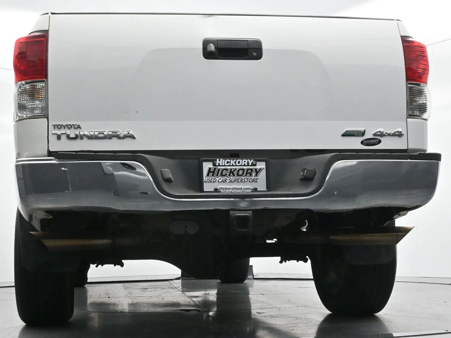 Used 2013 Super White Toyota Grade image 45
