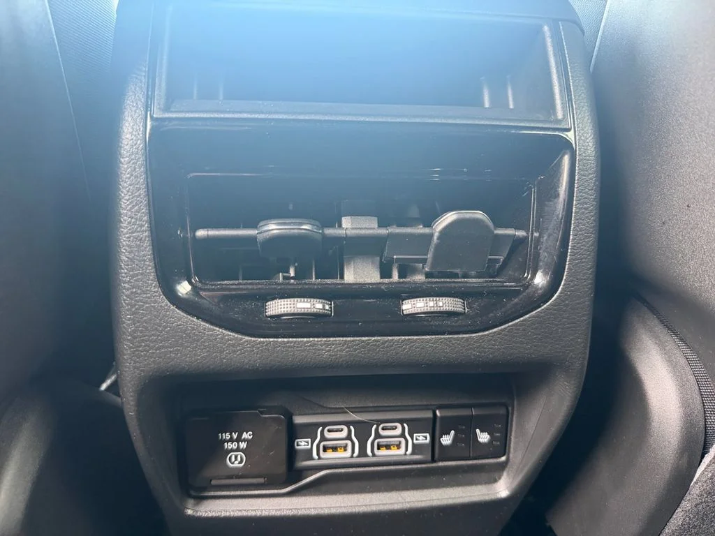 Used 2025 White Jeep Limited image 32