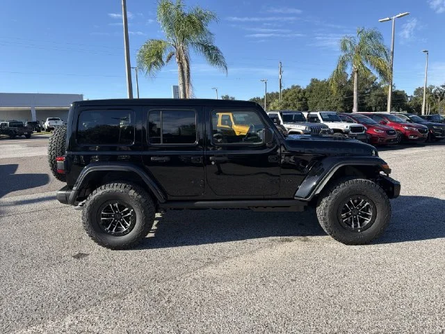 New 2027 Black Clear-Coat Paint Jeep Moab 392 image 4