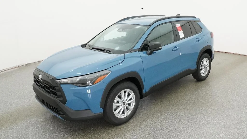 2026 Toyota Corolla Cross LE
