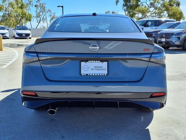New 2026 Atlantic Gray Metallic / Super Black Two-tone Nissan SR image 9