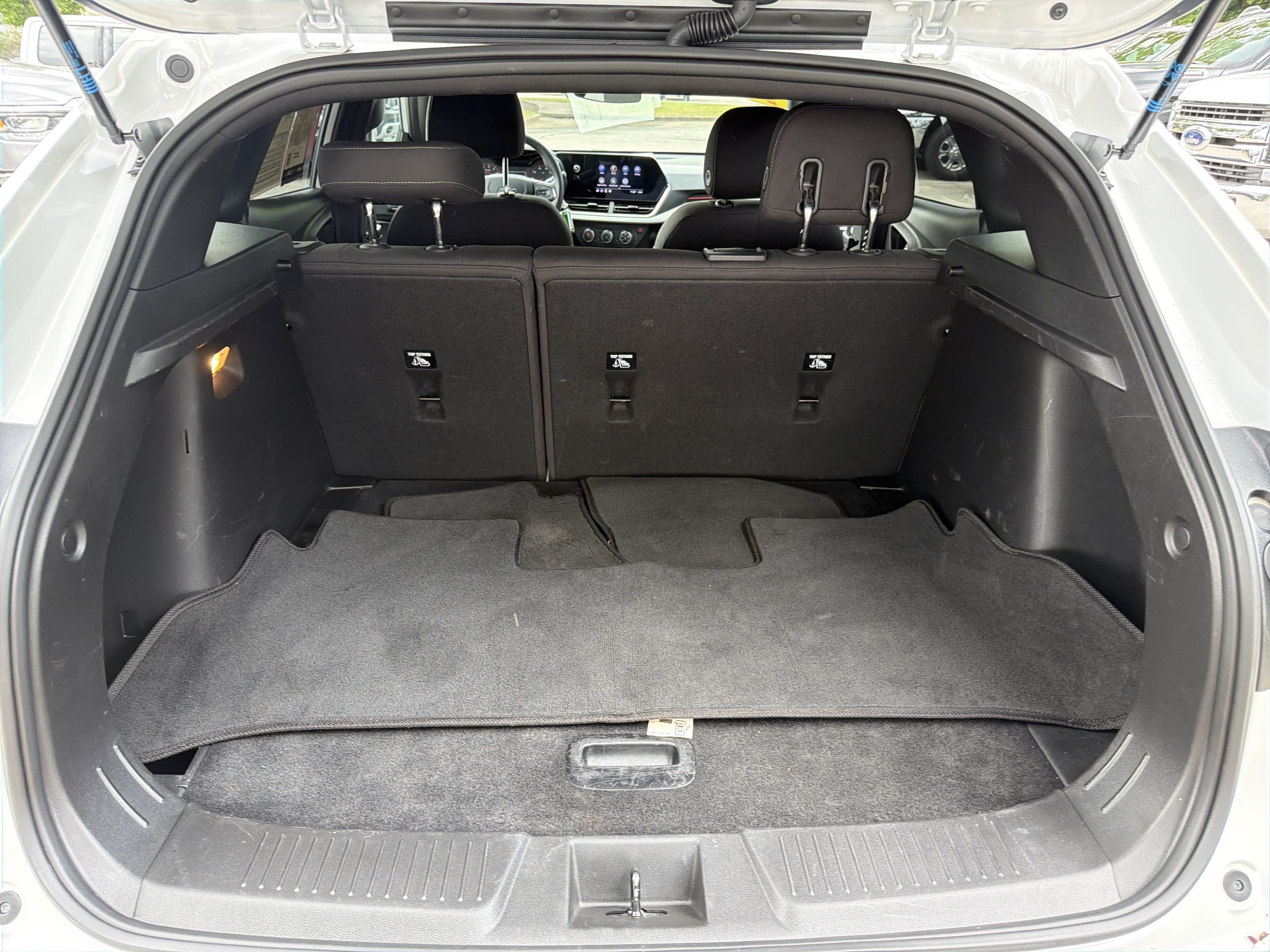 Used 2024 Summit White Chevrolet 1RS image 17