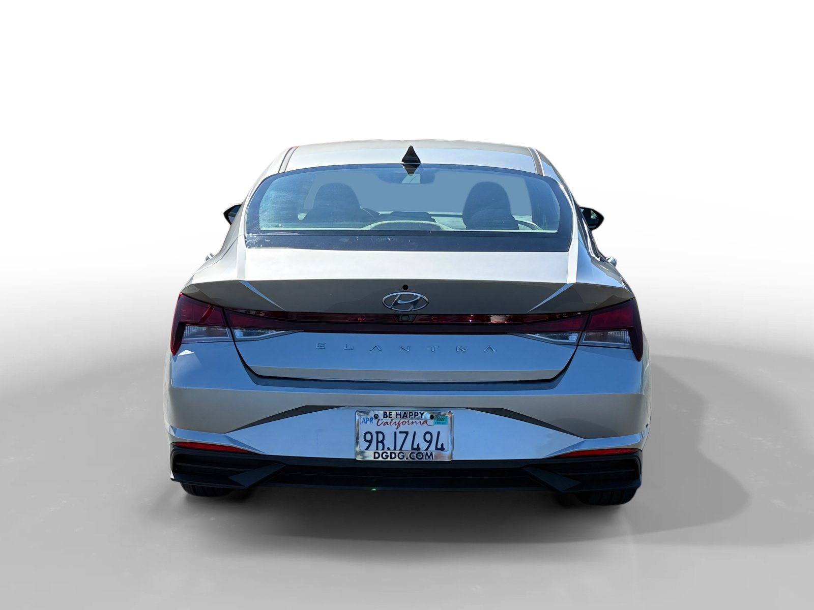 Certified Used 2022 Shimmering Silver Hyundai SEL image 4