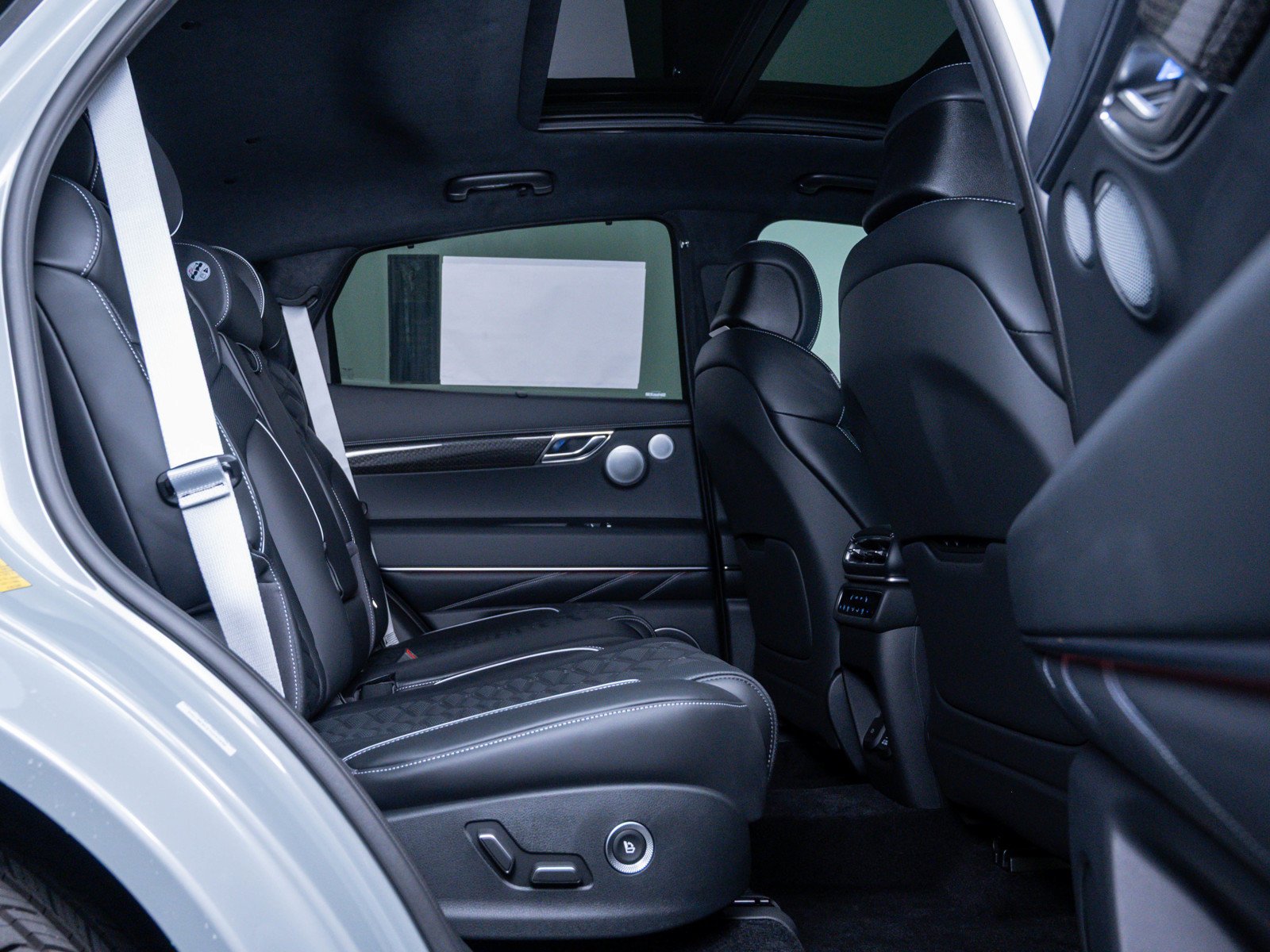 2026 GENESIS GV80 Coupe E-SC - Photo 11