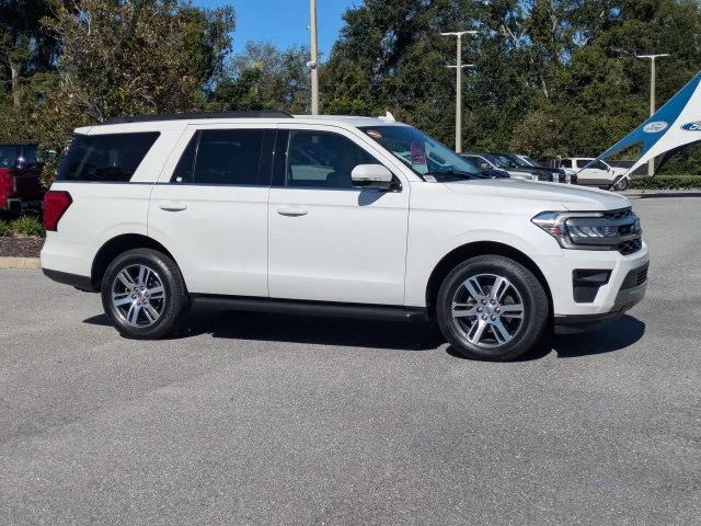 Used 2024 White Metallic Ford XLT image 2