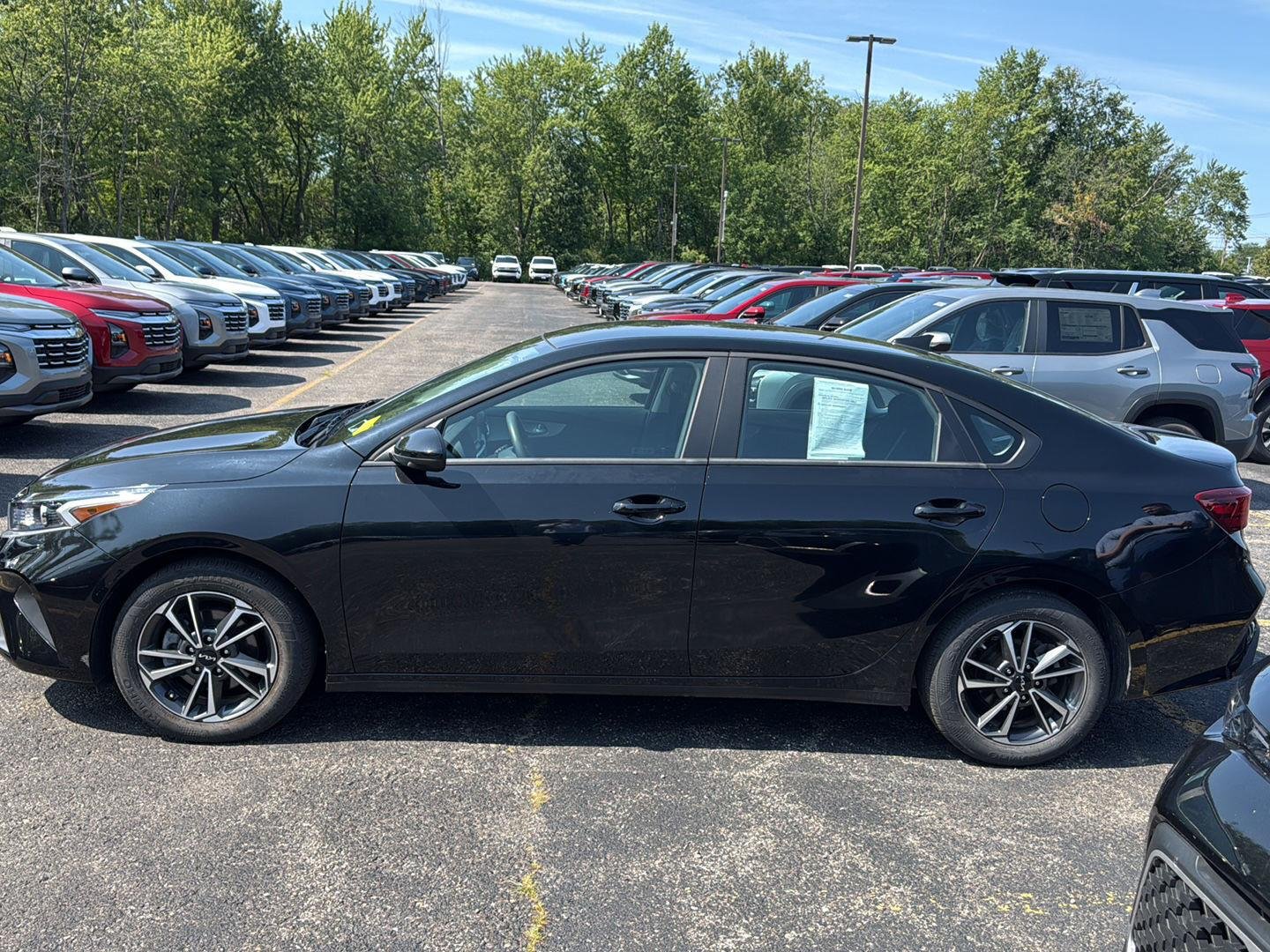 Used 2023 Aurora Black Pearl Kia LXS image 6