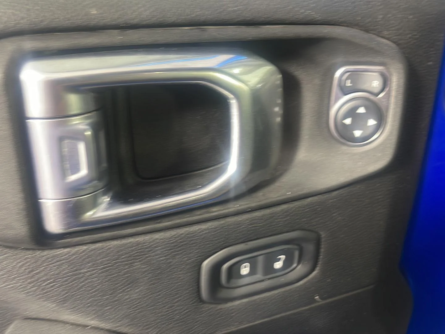 Used 2021 Hydro Blue Pearlcoat Jeep Unlimited Rubicon image 13