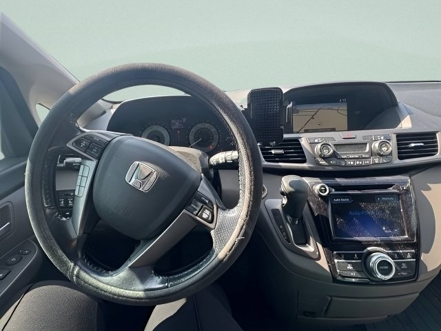 Certified Used 2016 Lunar Silver Metallic Honda EX-L image 19