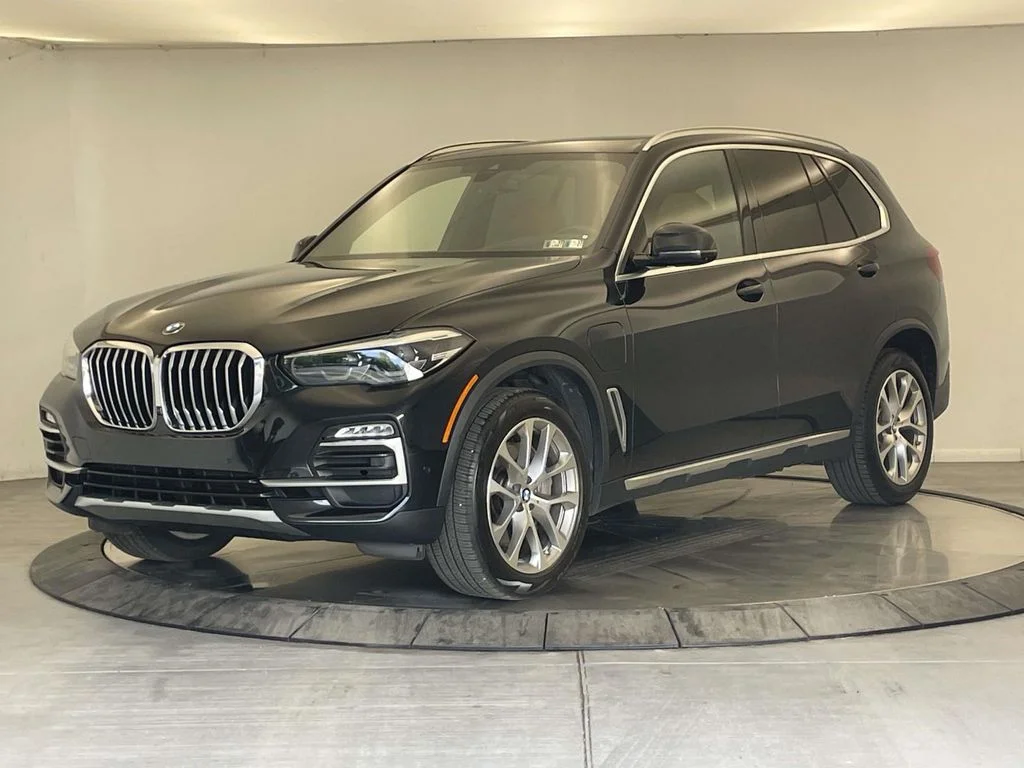 2021 BMW X5 xDrive45e's photo