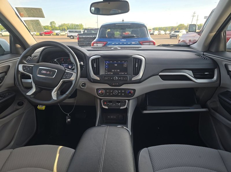 2023 GMC Terrain SLE - Photo 9