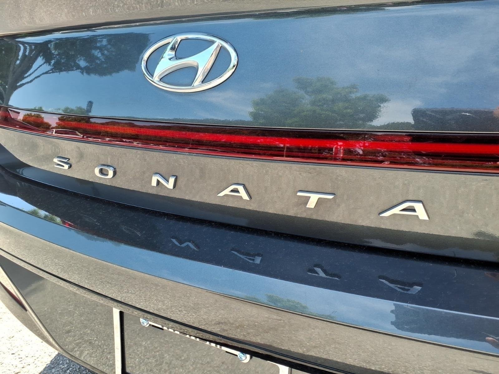 Used 2023 Portofino Gray Hyundai SEL image 11
