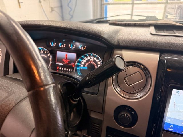 Used 2014  Ford XL image 17