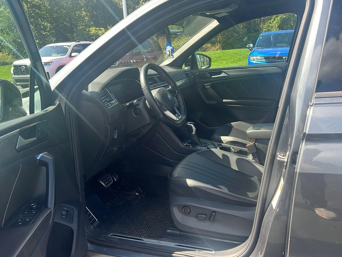 Used 2024 Platinum Gray Metallic Volkswagen SE R-Line Black image 8