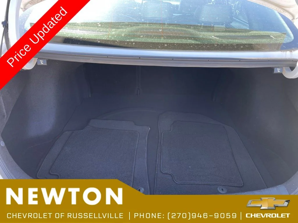 Used 2023 White Kia GT-Line image 37