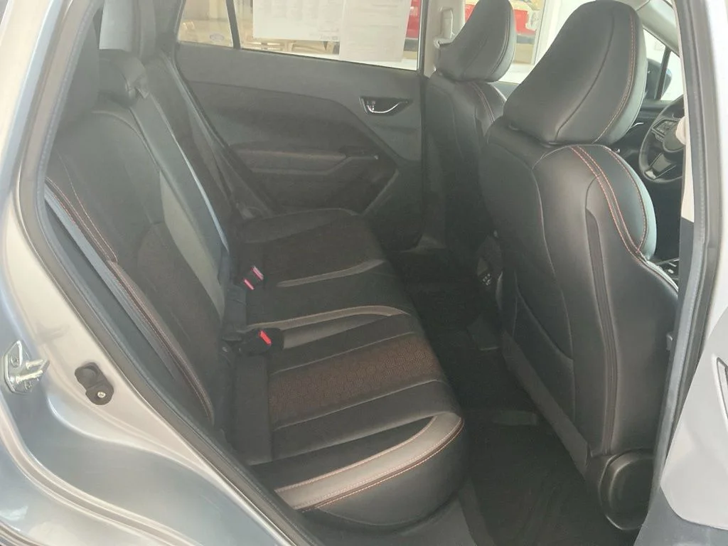 Used 2024 Ice Silver Metallic Subaru Limited image 26