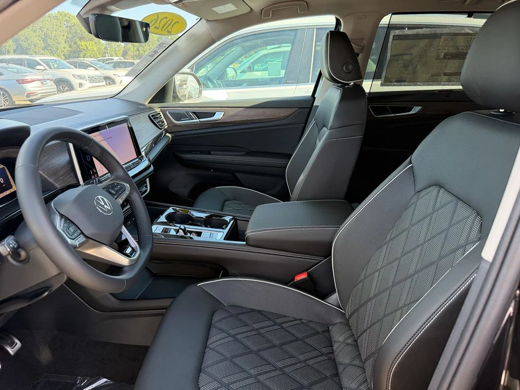 2026 Volkswagen Atlas SEL Premium R-Line - Photo 14