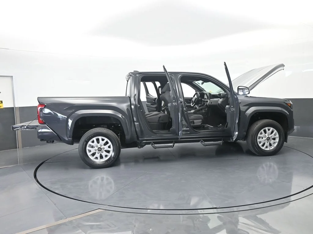 Used 2024 Underground Toyota SR5 image 71