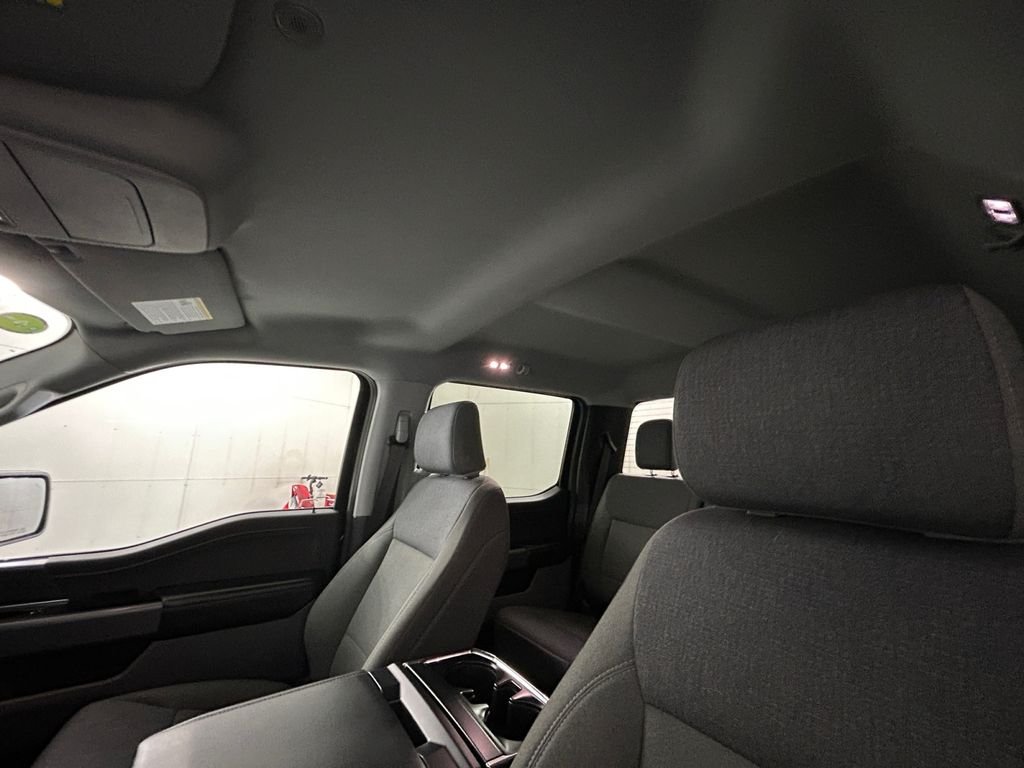 2025 Ford F-150 XLT - Photo 25